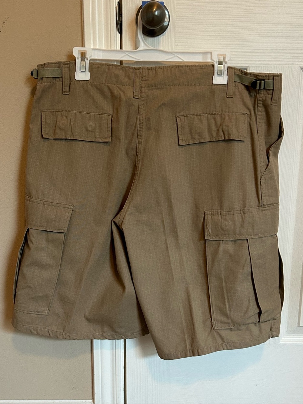 Men’s Shorts - Picture 2 of 5